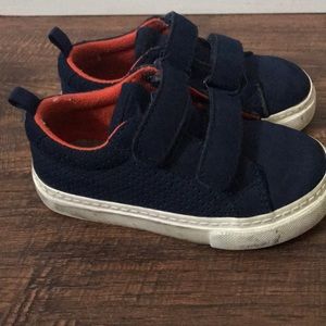 Baby Gap size 6 sneakers